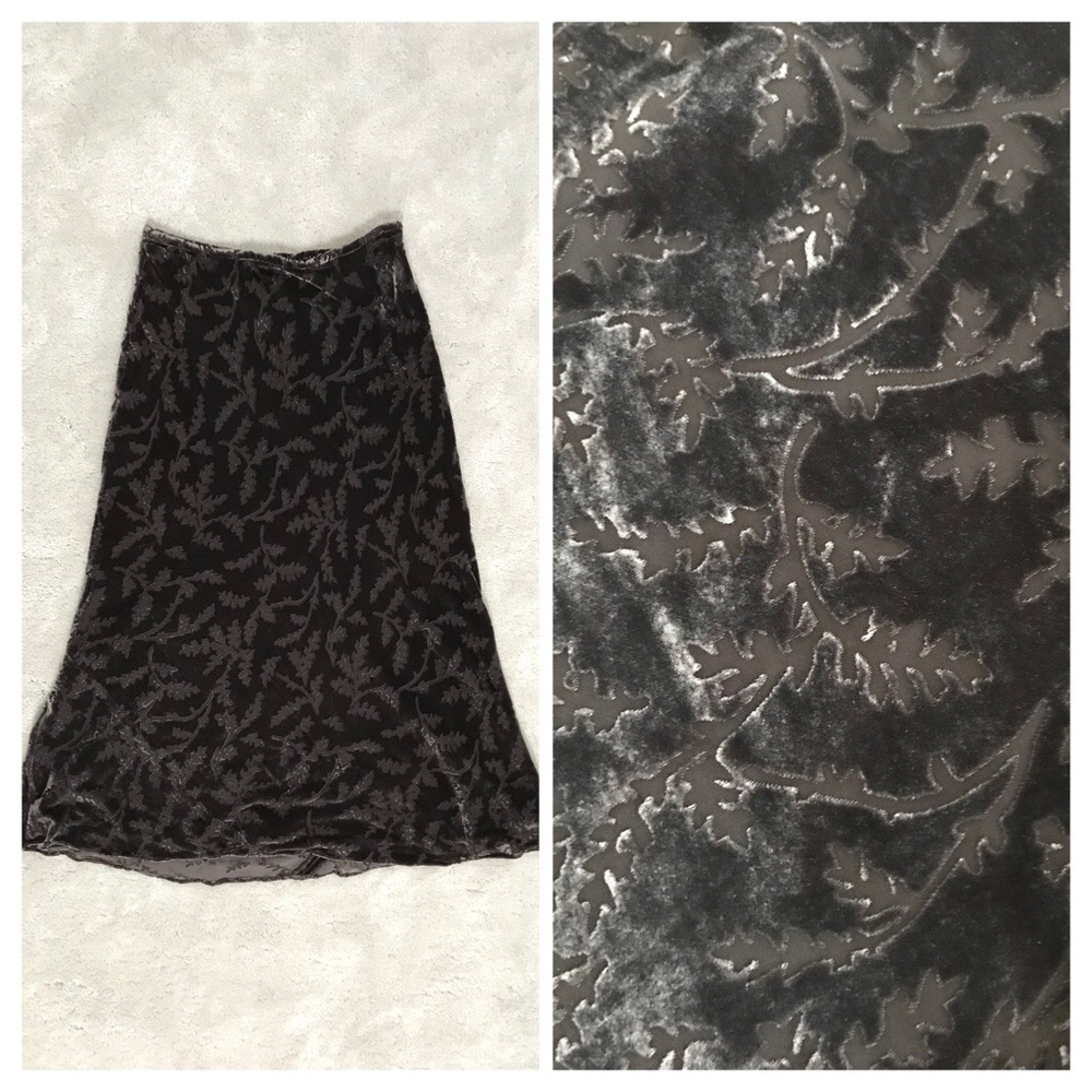Soft Cut Velvet Long Skirt